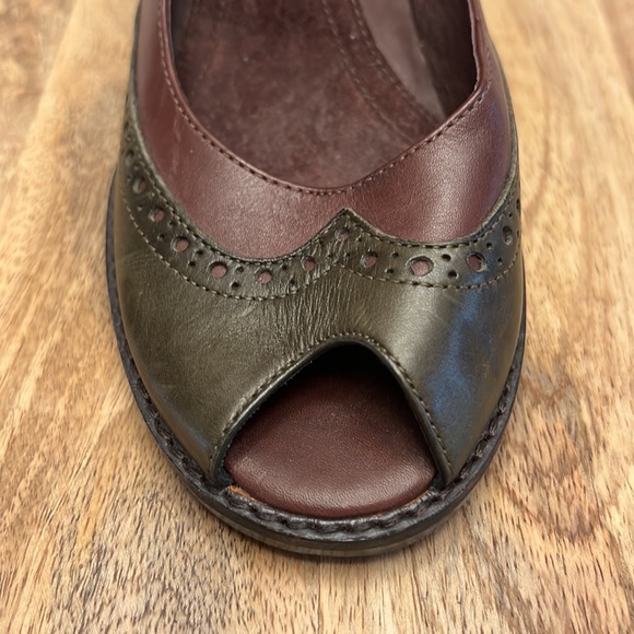 🌟REDUCED: AEROSOLES Leather Shoes - Picture 4 of 10